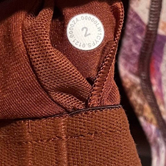 Lululemon Everlux and Mesh Cropped Tank in Urbantricity Multi / Dark Terracotta - Picture 11 of 11